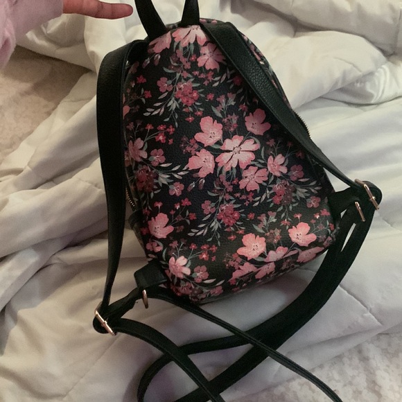 Steve Madden Floral Mini Backpack - Picture 3 of 3